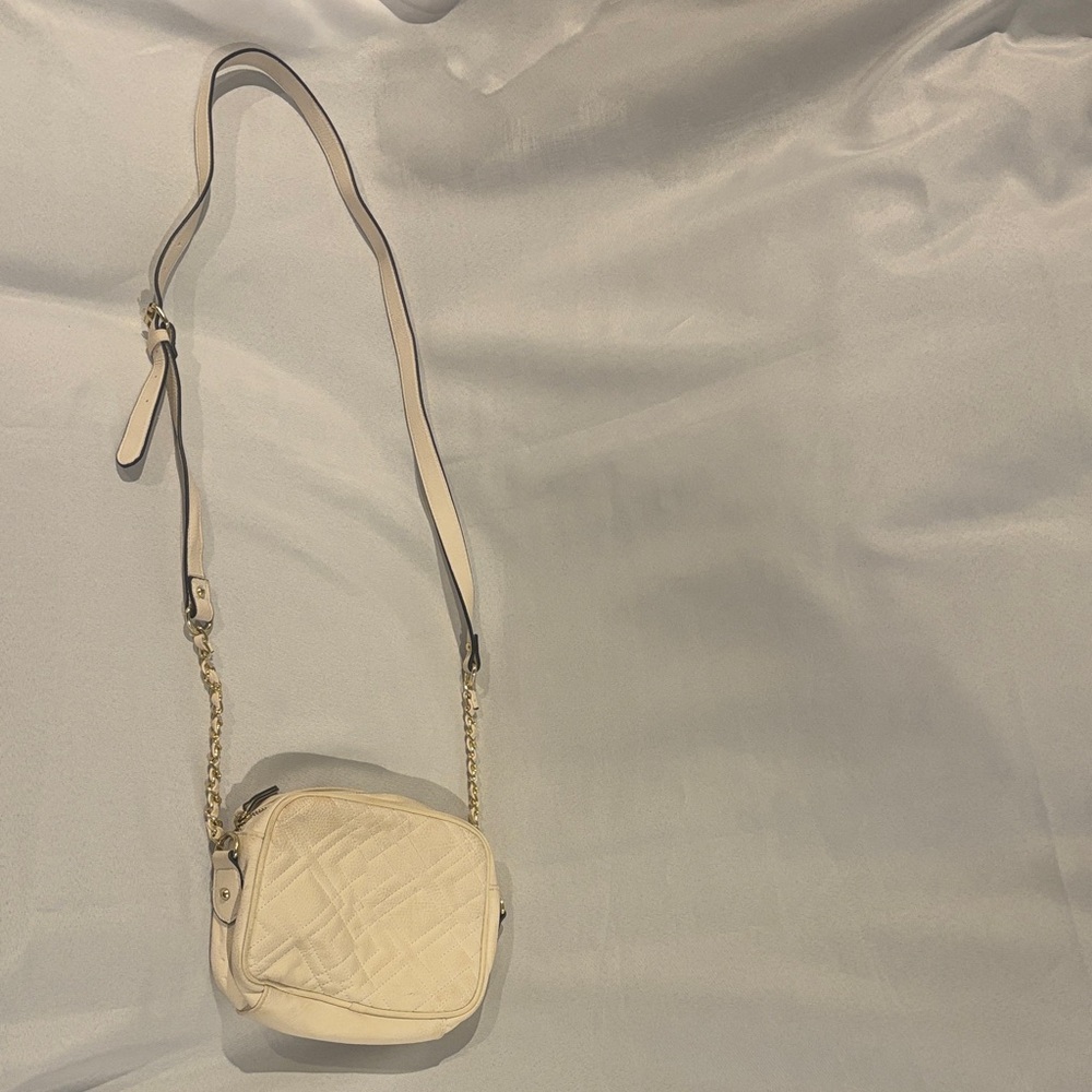 Merona Cream Crossbody Bag with Chain Strap
